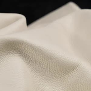Da Taurillon Clemence màu Cream